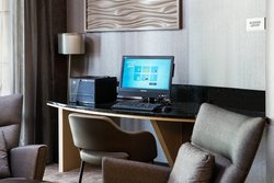  - SpringHill Suites by Marriott Bakersfield