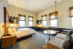  - Watermark Hotel Downtown Baton Rouge - I-110, Exit 1A & 1B