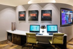  - SpringHill Suites by Marriott Burbank - I-5, Exit 146A