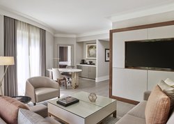  - Hotel Crescent Court Dallas
