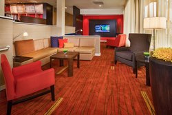  - Courtyard by Marriott Hotel Hampton
