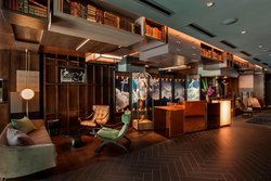  - Hotel EMC2 Magnificent Mile Chicago