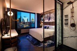  - Hotel EMC2 Magnificent Mile Chicago