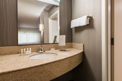  - Courtyard by Marriott Hotel Lincoln - I-295, Exit 18