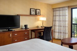  - Courtyard by Marriott Hotel Santa Ana