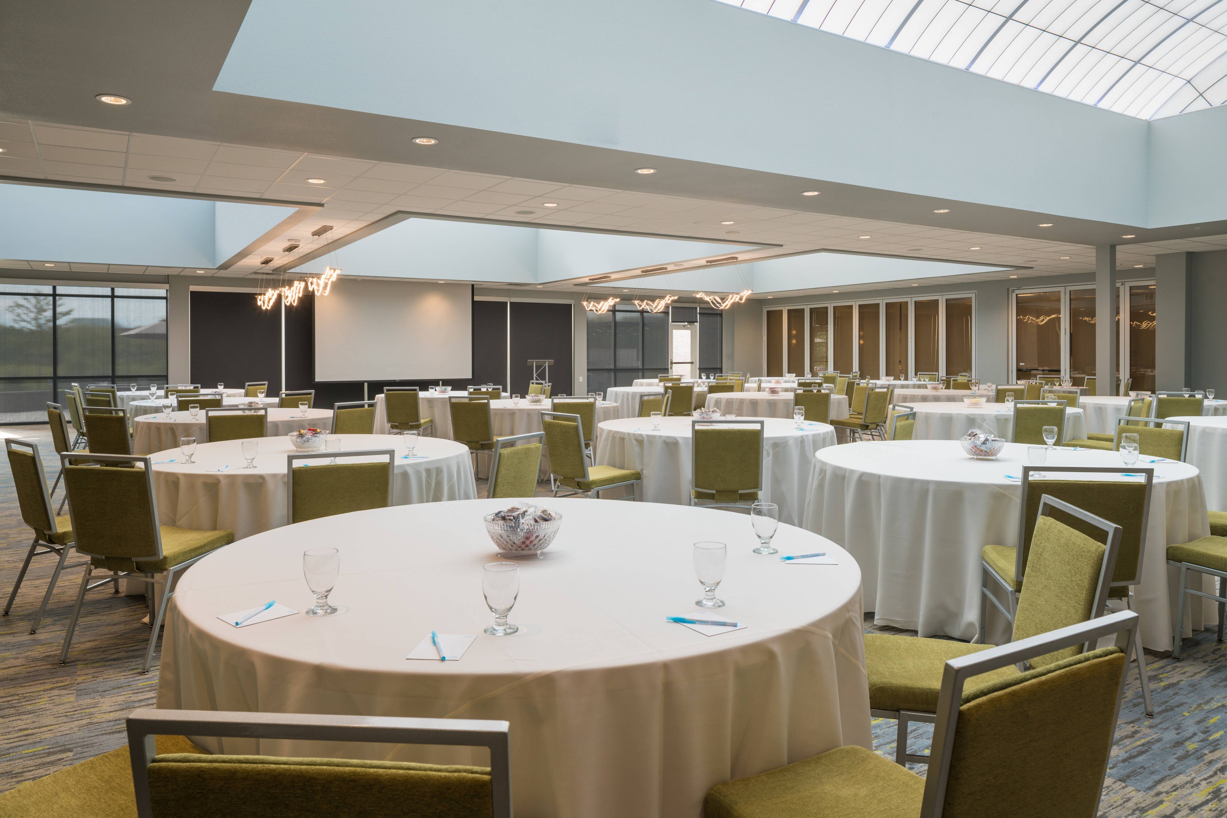 Events and Meetings in Crystal Main Ballroom