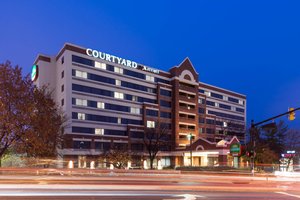 alexandria courtyard marriott hotel town southwest hotels va amenities