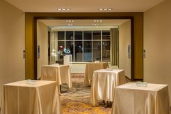  - Courtyard by Marriott Hotel Airport Calgary