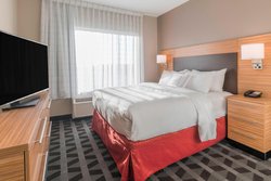  - TownePlace Suites by Marriott Hays - I-70, Exit 159