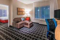  - TownePlace Suites by Marriott Hays - I-70, Exit 159