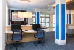  - Holiday Inn Express Visalia