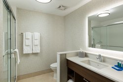 - Holiday Inn Express Visalia