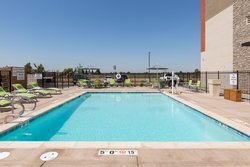  - Holiday Inn Express Visalia