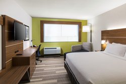  - Holiday Inn Express Visalia