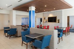  - Holiday Inn Express Visalia