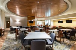  - SpringHill Suites by Marriott Downtown Louisville - I-65, Exit 136C