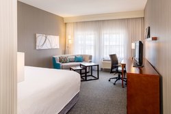  - Courtyard by Marriott Hotel Downtown Providence - I-95, Exit 37B