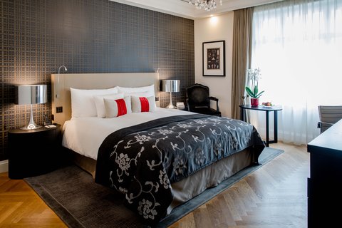 HOTEL SCHWEIZERHOF BERN - Photo 6