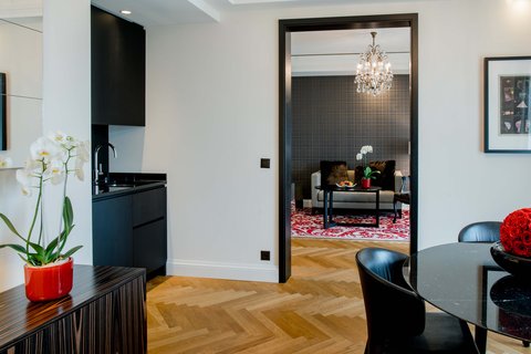 HOTEL SCHWEIZERHOF BERN - Photo 7