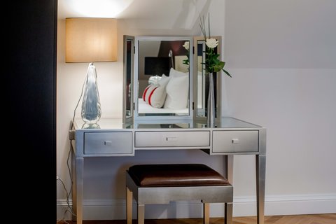 HOTEL SCHWEIZERHOF BERN - Photo 49