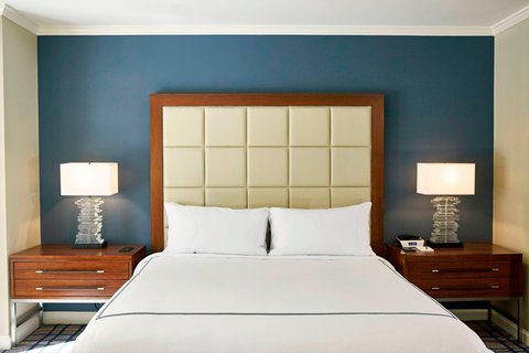 THE ADOLPHUS - Photo 20