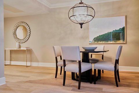 THE ADOLPHUS - Photo 37