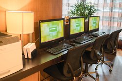  - Courtyard by Marriott Hotel Downtown Bellevue - I-405, Exit 13B