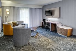  - Courtyard by Marriott Westlake - I-90, Exit 159