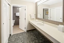  - Courtyard by Marriott Hotel College Station