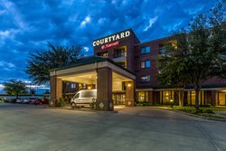 - Courtyard by Marriott Hotel DFW South Irving