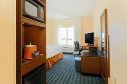  - Fairfield Inn & Suites by Marriott Cotulla - I-35, Exit 67
