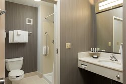  - Courtyard by Marriott Hotel Blue Springs - I-70, Exit 21