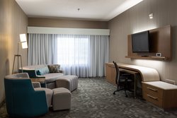  - Courtyard by Marriott Hotel Blue Springs - I-70, Exit 21