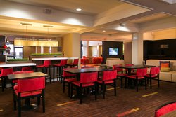  - Courtyard by Marriott Hotel Blue Springs - I-70, Exit 21