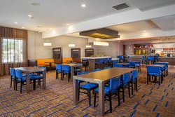  - Courtyard by Marriott Hotel Fairfield
