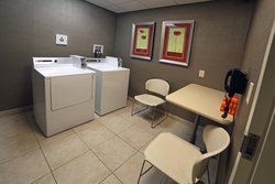  - Courtyard by Marriott Hotel Hamilton