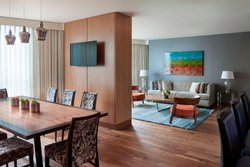  - Marriott Pinnacle Downtown Hotel Vancouver