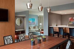  - Marriott Pinnacle Downtown Hotel Vancouver