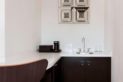  - Renaissance Hotel Downtown Cincinnati - I-71, Exit 1B