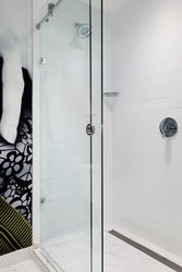  - Renaissance Hotel Downtown Cincinnati - I-71, Exit 1B