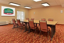  - Courtyard by Marriott Hotel LBJ at Josey Dallas