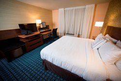  - Fairfield Inn & Suites by Marriott Cincinnati - I-71, Exit 2 & 3A