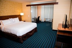  - Fairfield Inn & Suites by Marriott Cincinnati - I-71, Exit 2 & 3A