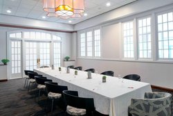  - Marriott St Louis West Hotel Town & Country - I-64, Exit 22