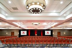  - Marriott St Louis West Hotel Town & Country - I-64, Exit 22