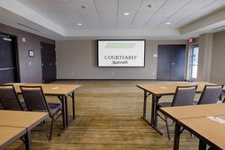  - Courtyard by Marriott Hotel Clifton Park - I-87, Exit 9