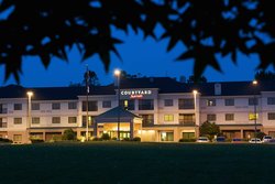  - Courtyard by Marriott Tipton Lakes Columbus - I-65, Exit 68