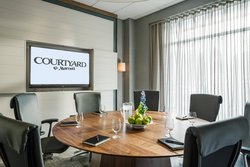  - Courtyard by Marriott Hotel Burlington