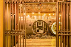  - Metropolitan at the 9 Hotel Cleveland - I-90, Exit 172A & 173A