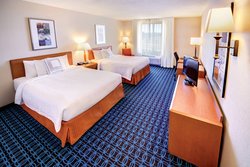  - Fairfield Inn & Suites by Marriott Weston